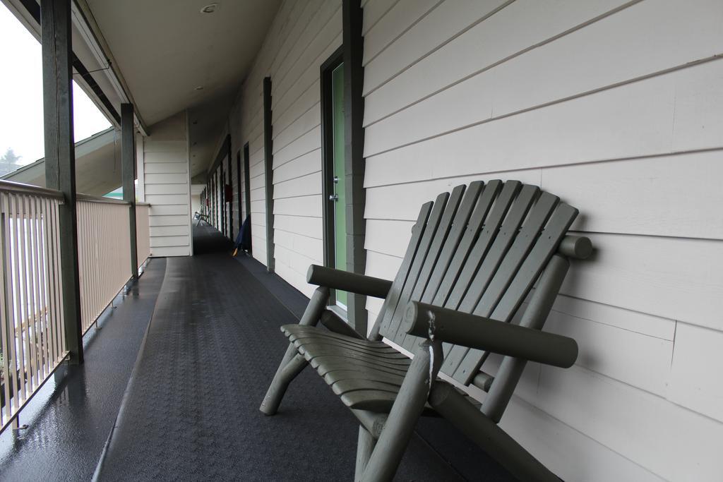 Pacific Rim Motel Ucluelet Exteriör bild