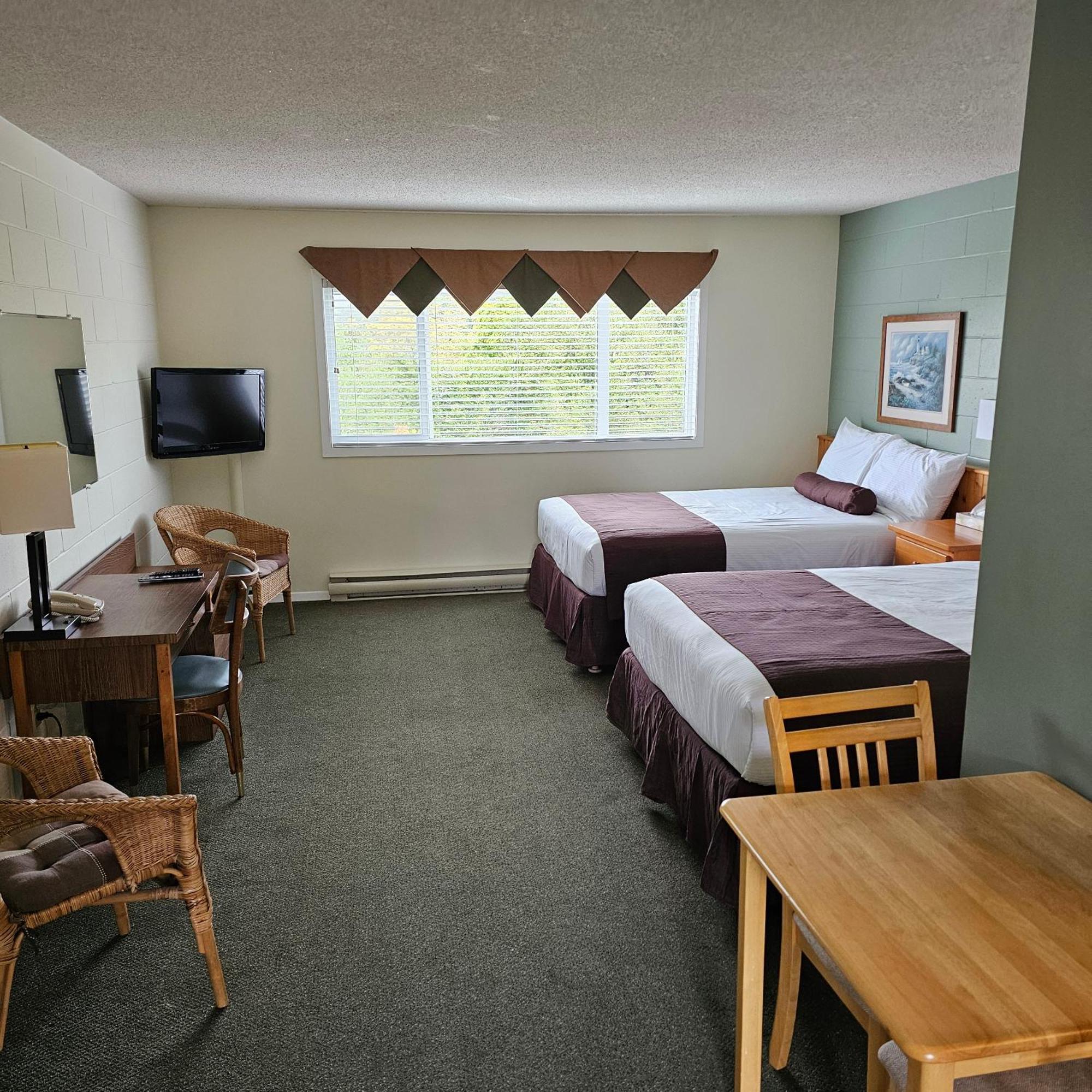 Pacific Rim Motel Ucluelet Exteriör bild